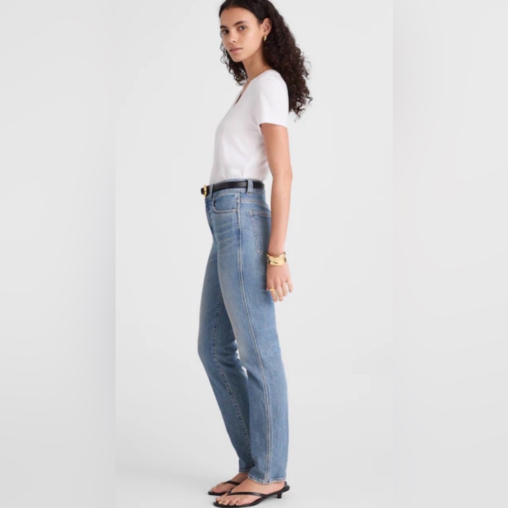 Madewell: The Perfect Vintage Jean - Picture 3 of 13